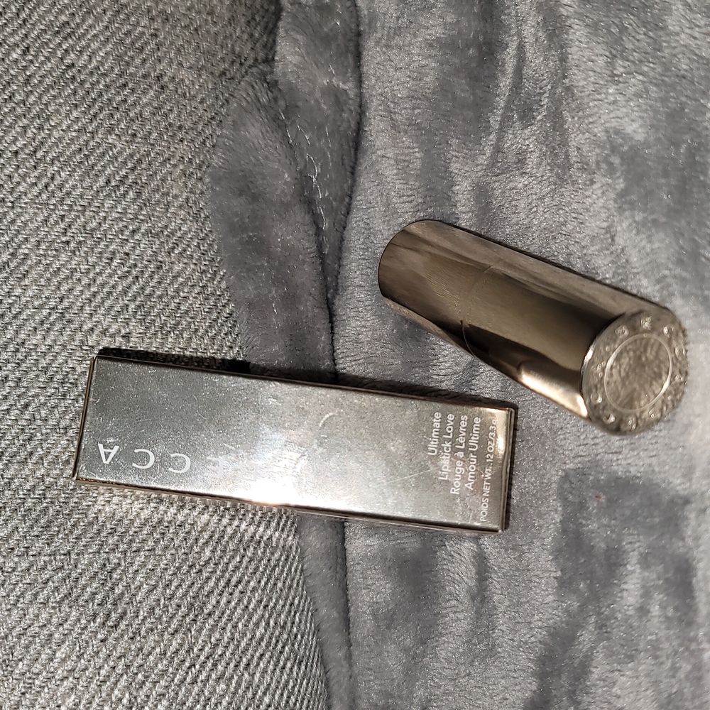 BECCA lipstick Truffle